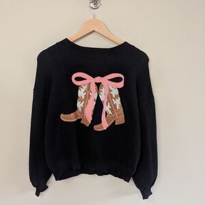 Threaded Leaf Cowboy Boots Sweater Womens Small Black Western Graphic Bow